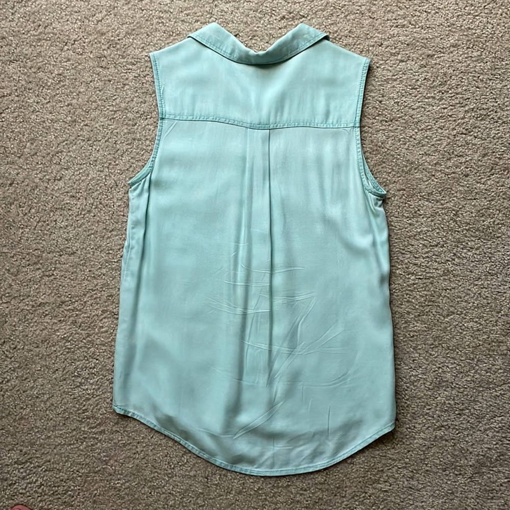 Collared Tank Top - Picture 2 of 2